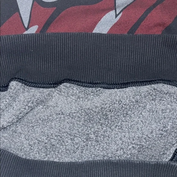 American Eagle Women’s XXS Oversized Rolling Stones Vampire Crewneck Sweatshirt - Picture 10 of 11